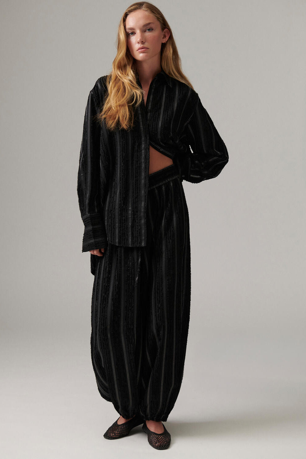 Zoe Raw Stripes skjorte – Black